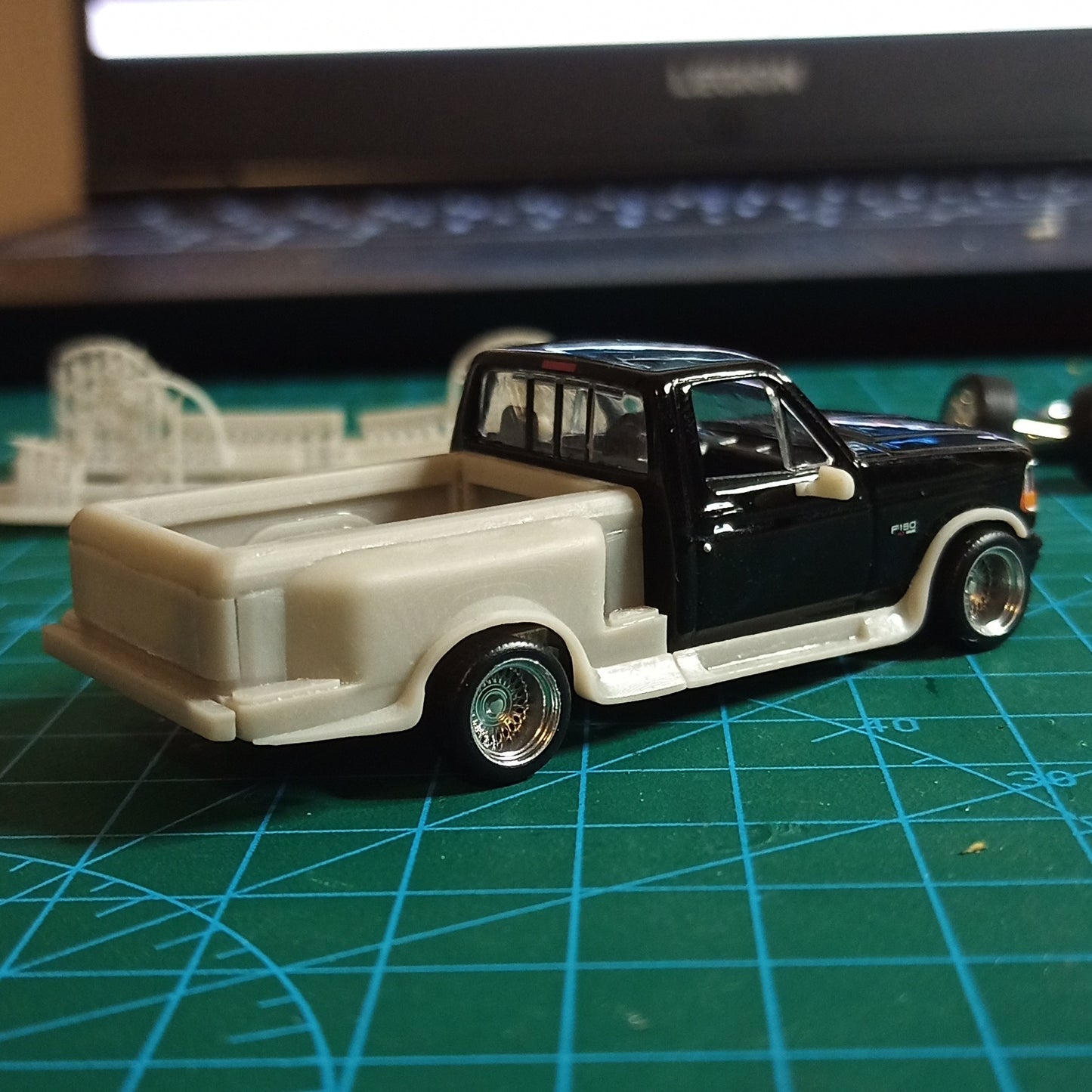 1/64 body kit for Flareside bed