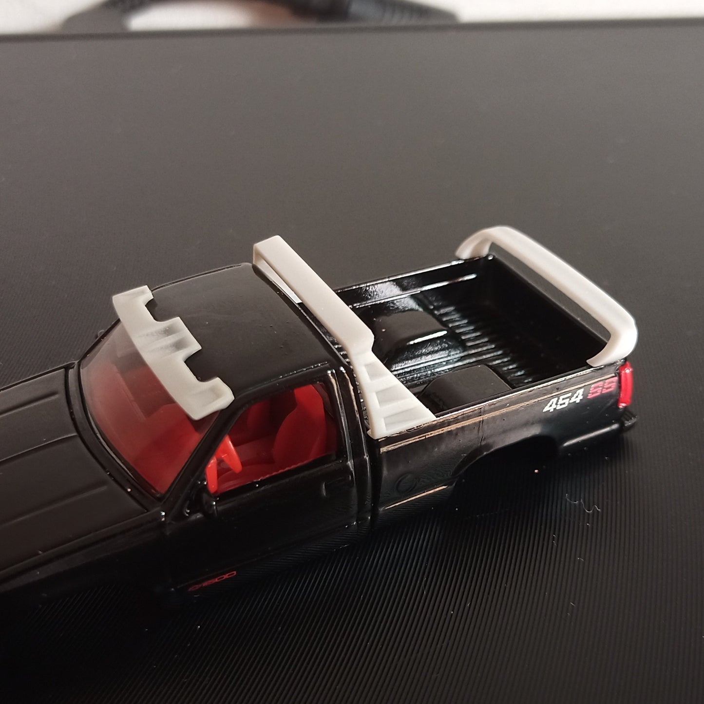 1/64 M2 OBS CHEVY C1500 spoilers and visor