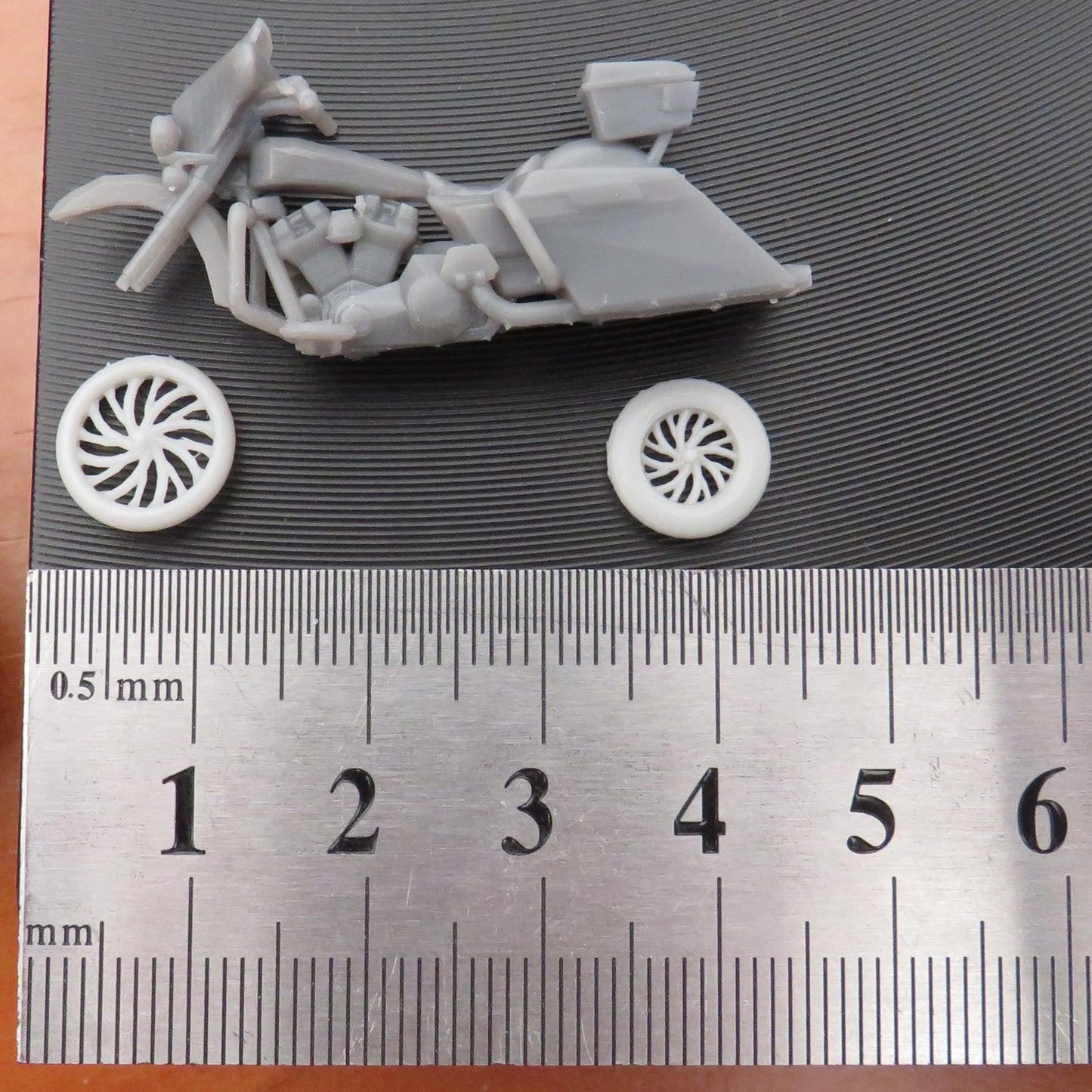 1/64 Harley-Davidson Electra Glide bagger motorcycle