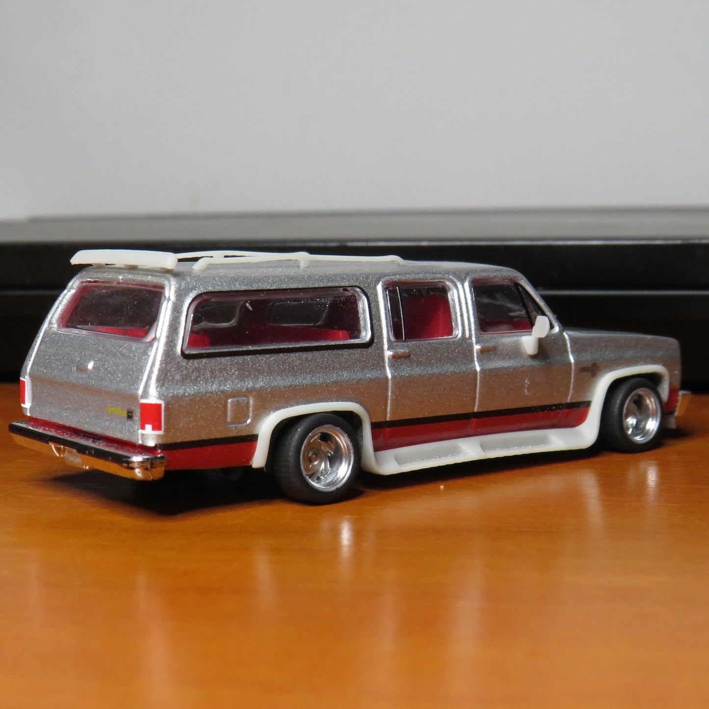 1/64 body kit for Greenlight Chevrolet Suburban