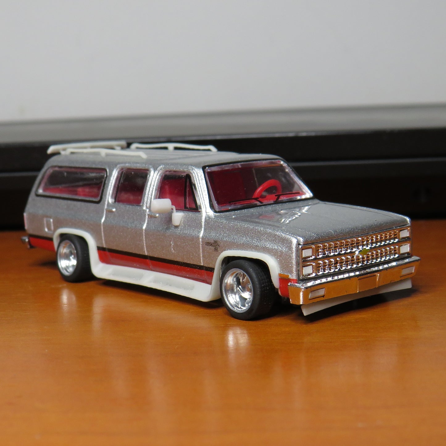 1/64 body kit for Greenlight Chevrolet Suburban