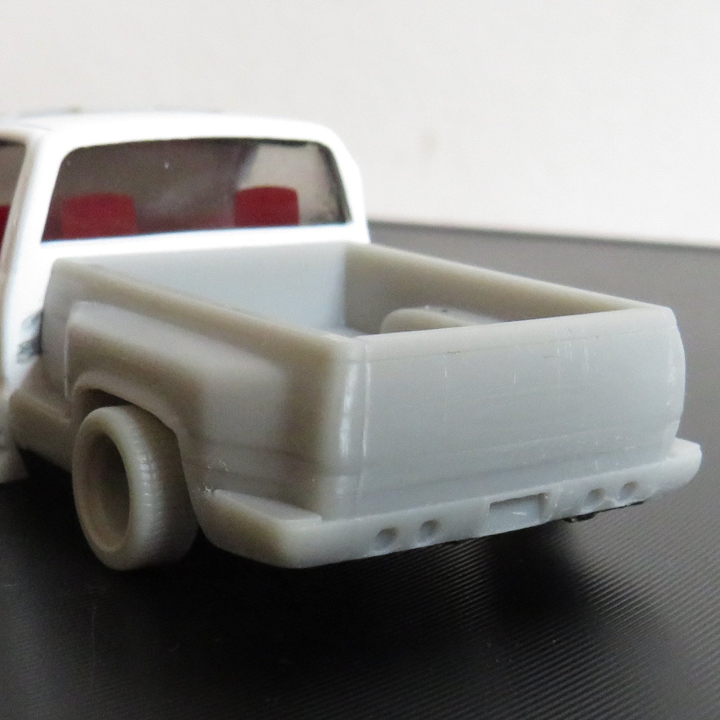 1/64 Stepside bed without bumper for M2 C1500 OBS