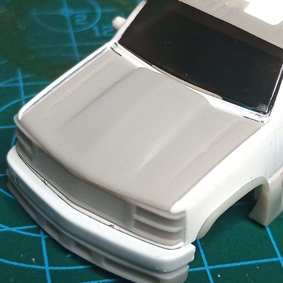 1/64 custom hood for M2 C1500 OBS