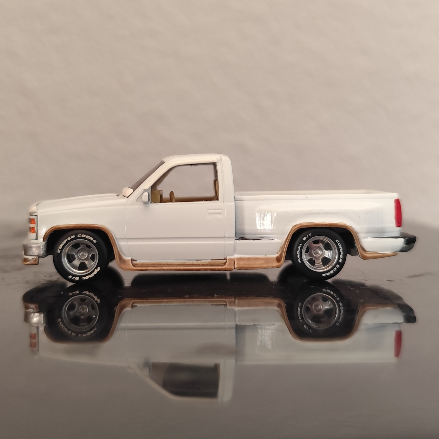 1/64 Baby Billet wheels Prime 188 / Eagle Alloy Series 094 "Hammers" with lettered tires