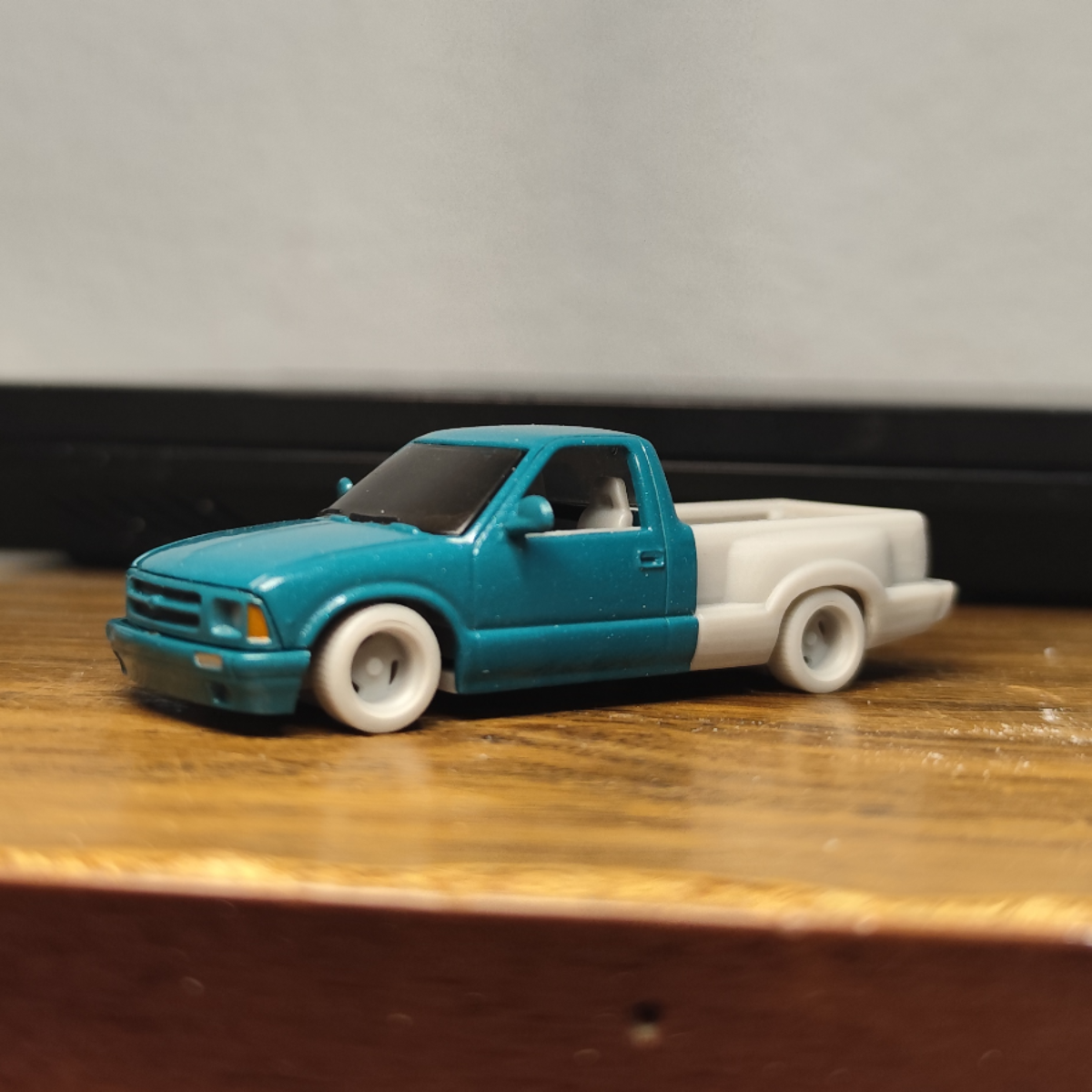 1/64 M2 Chevrolet S10 Stepside conversion kit