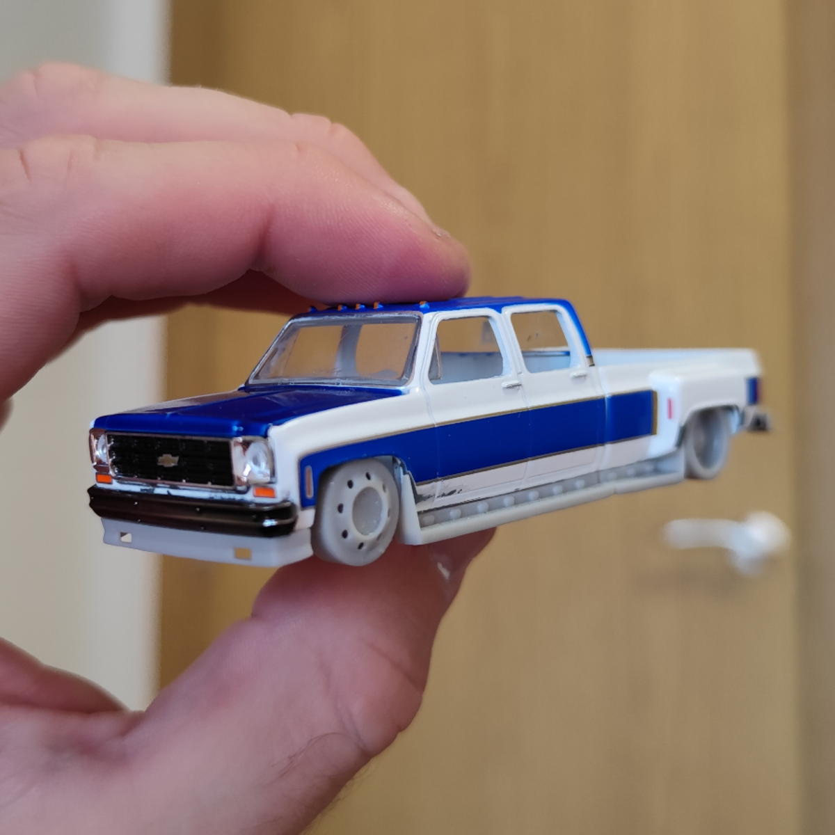 1/64 Western Hauler kit for M2 squarebody dually