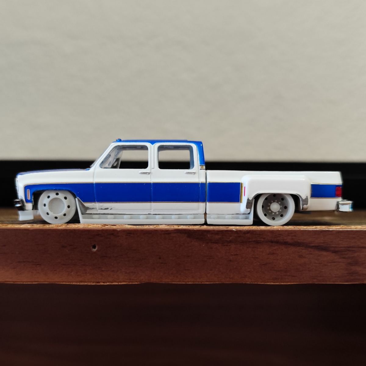 1/64 Western Hauler kit for M2 squarebody dually
