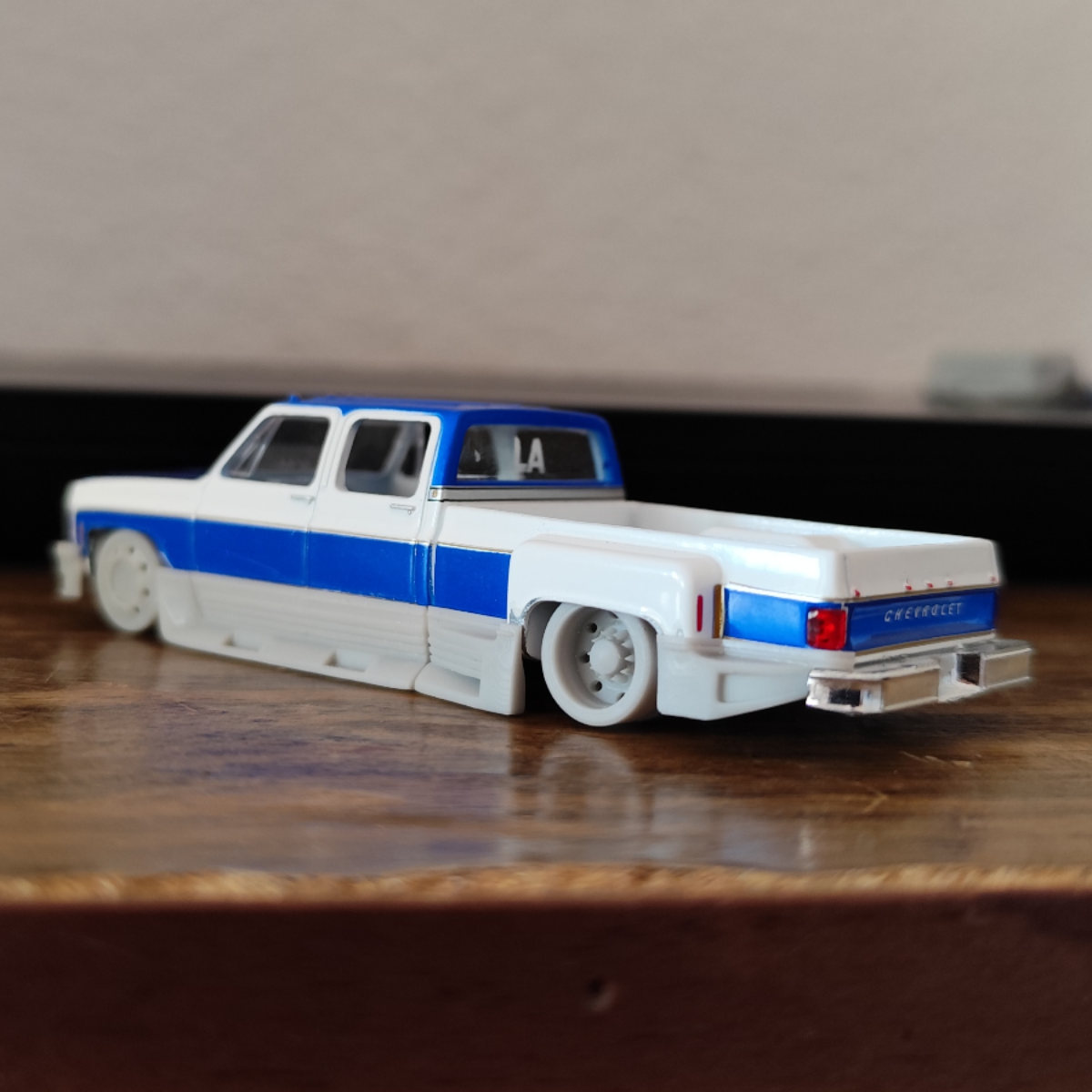 1/64 GST Testarossa kit for M2 squarebody dually